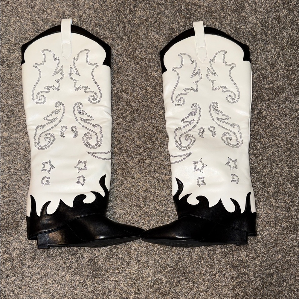 Black and White Western Cowboy Boots